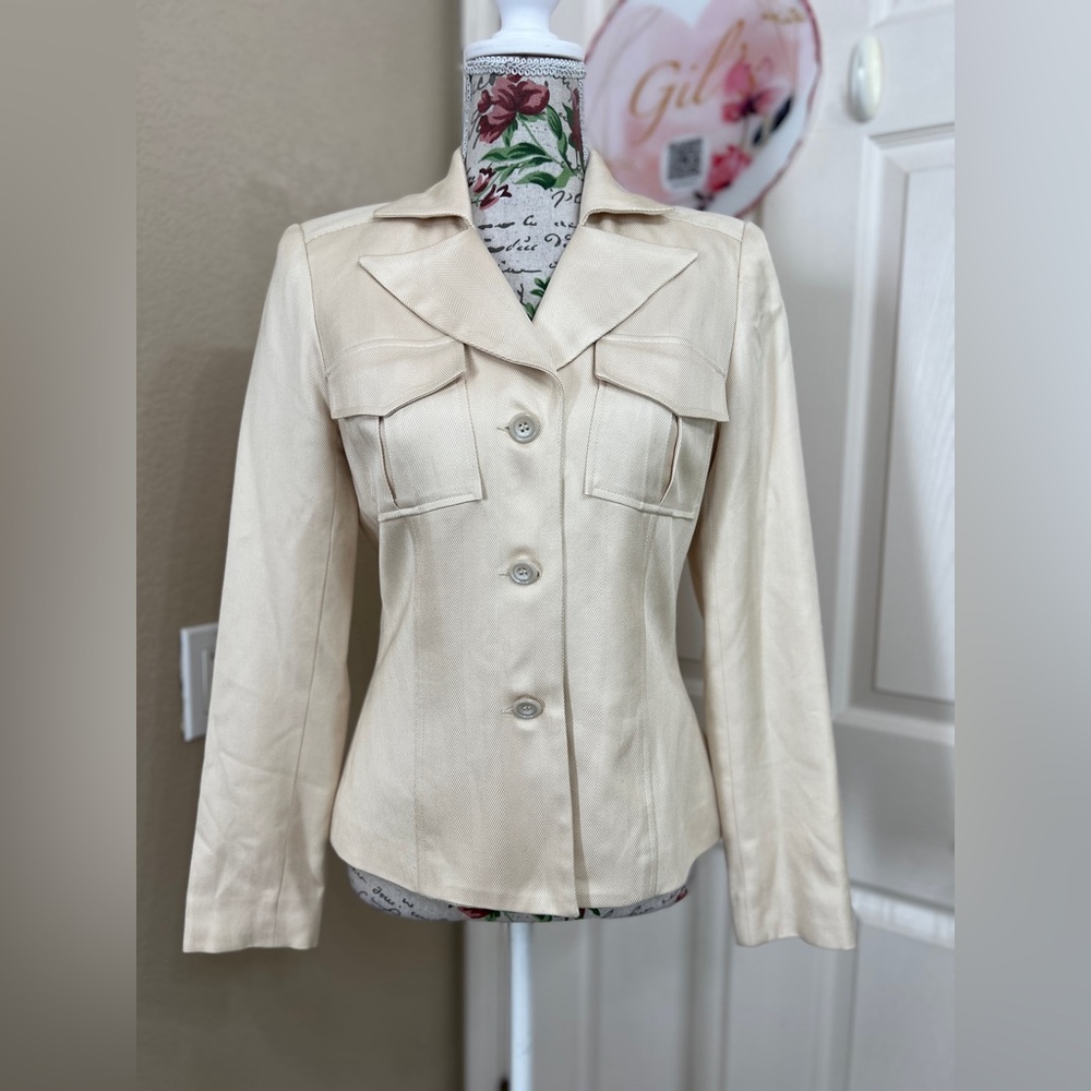 Cream Button-Front Tailored Blazer with Chest Flap Pockets
